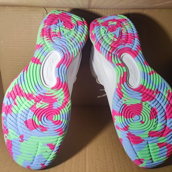 PEAK (Tony Parker) basketball shoes - Picture 7 of 10